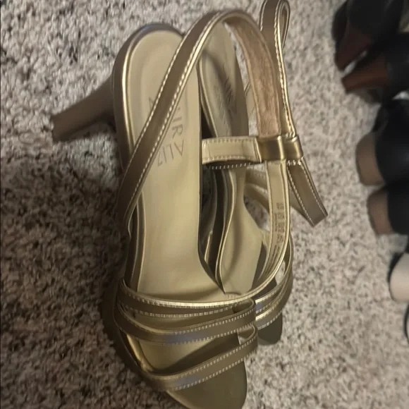 Naturalizer Gold Women's Strappy Sandals - Picture 2 of 2